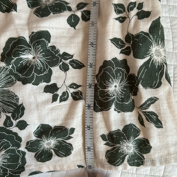 Abercrombie one shoulder linen mini dress. XS. Hawaiian floral, cream/dark green - Picture 6 of 7